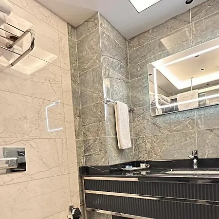 Oezkaya Hotel Sivas Exterior photo