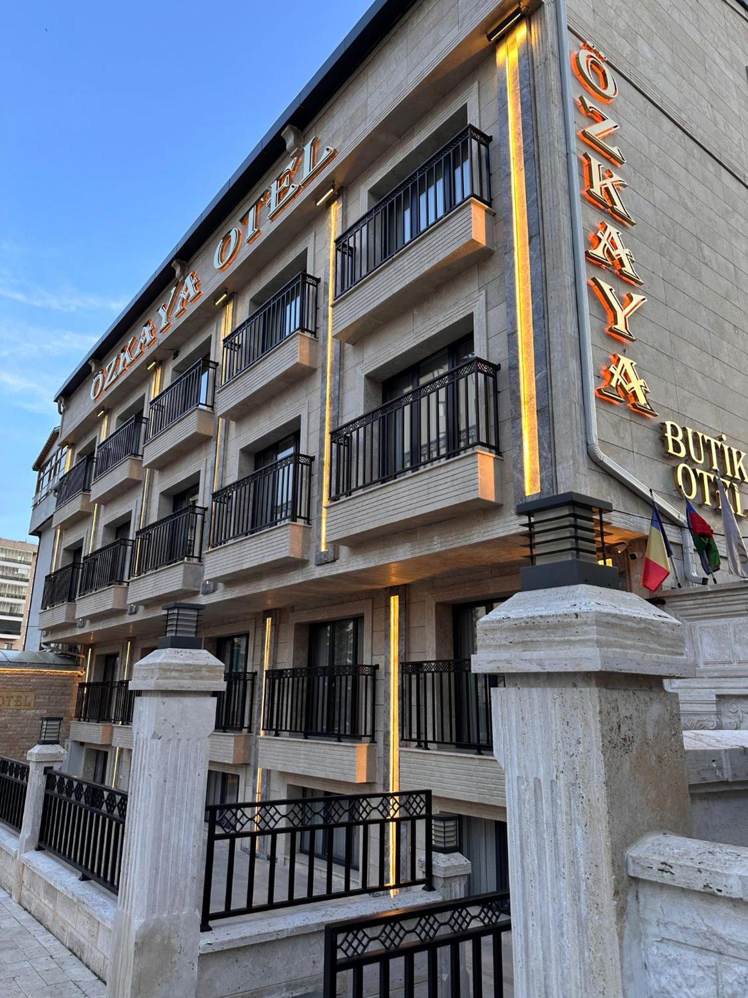 Oezkaya *